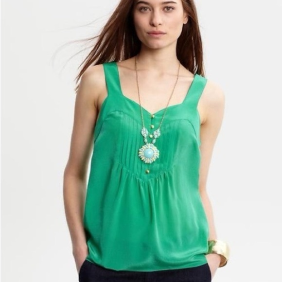Banana Republic Tops - BANANA REPUBLIC Wide Strap Cami in Green